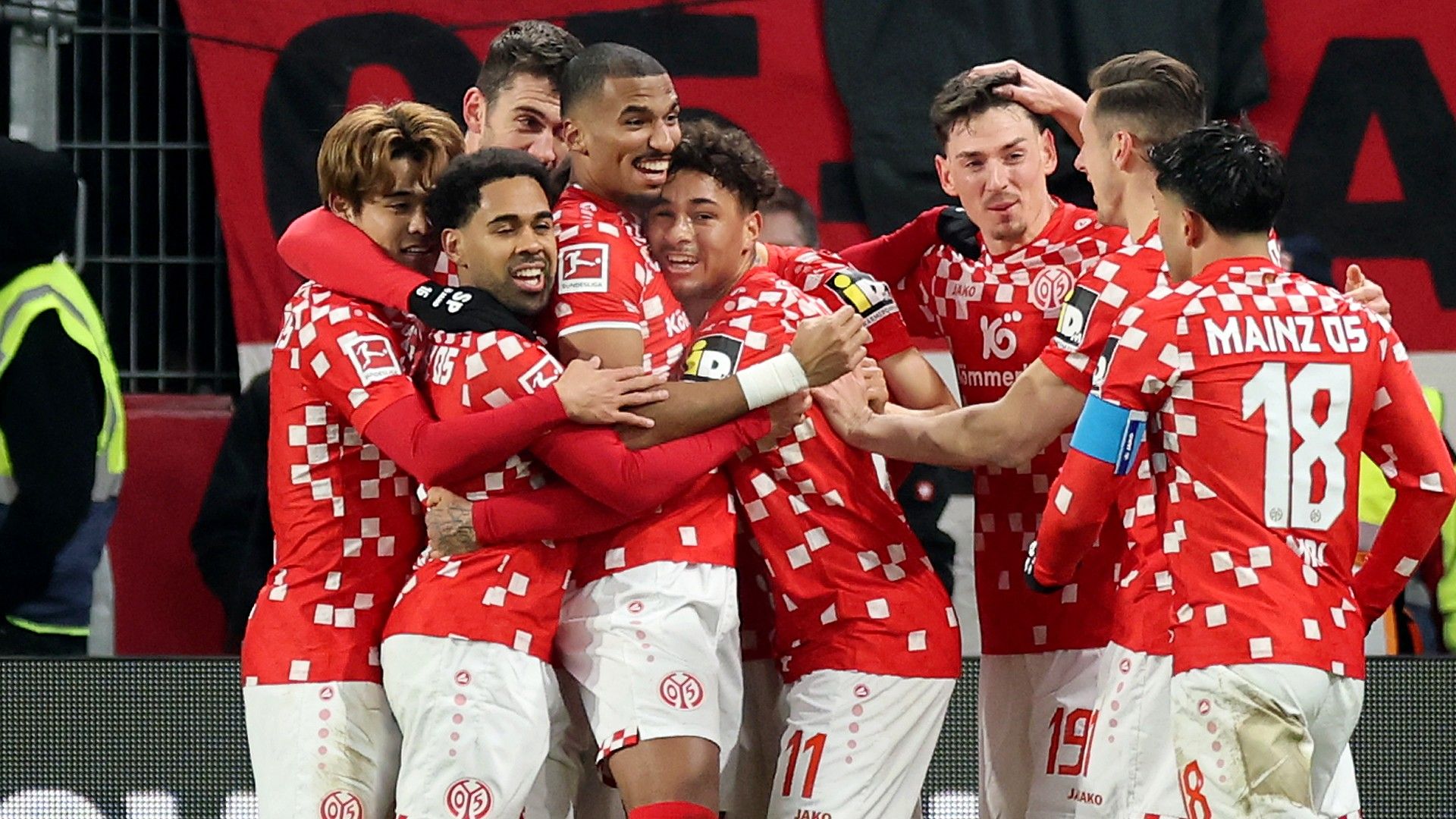 最終価格　FSV Mainz 05 サッカーシャツ XL 佐野海舟 最終価格 FSV Mainz 05 サッカーシャツ XL 佐野海舟 - メルカリ
